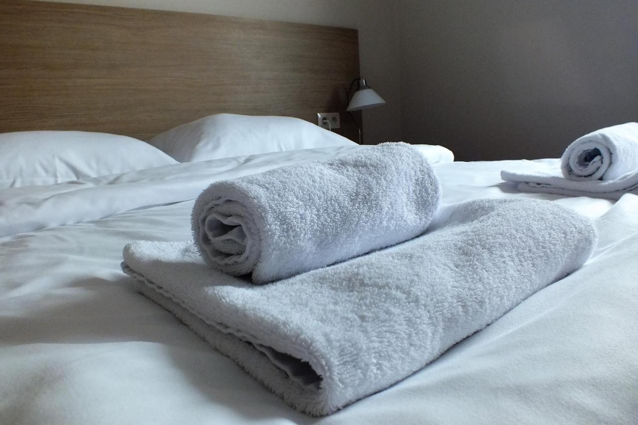 Motel Subaru Varsó Kültér fotó